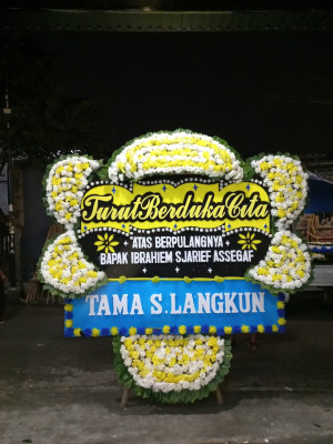Papan Bunga Duka di Gandurejo